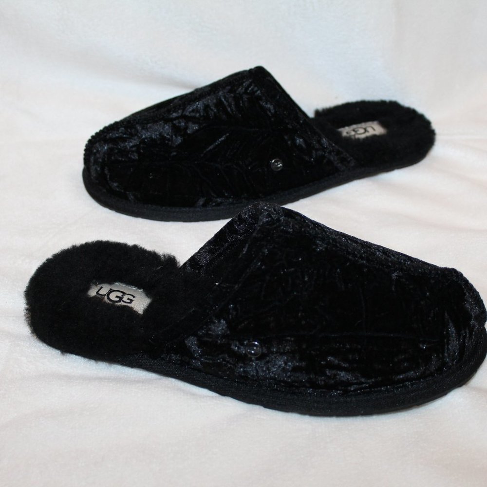 NIB UGG CRUSHED VELVET‎ SLIP ON SHEARLING LINED SLIPPERS BLACK